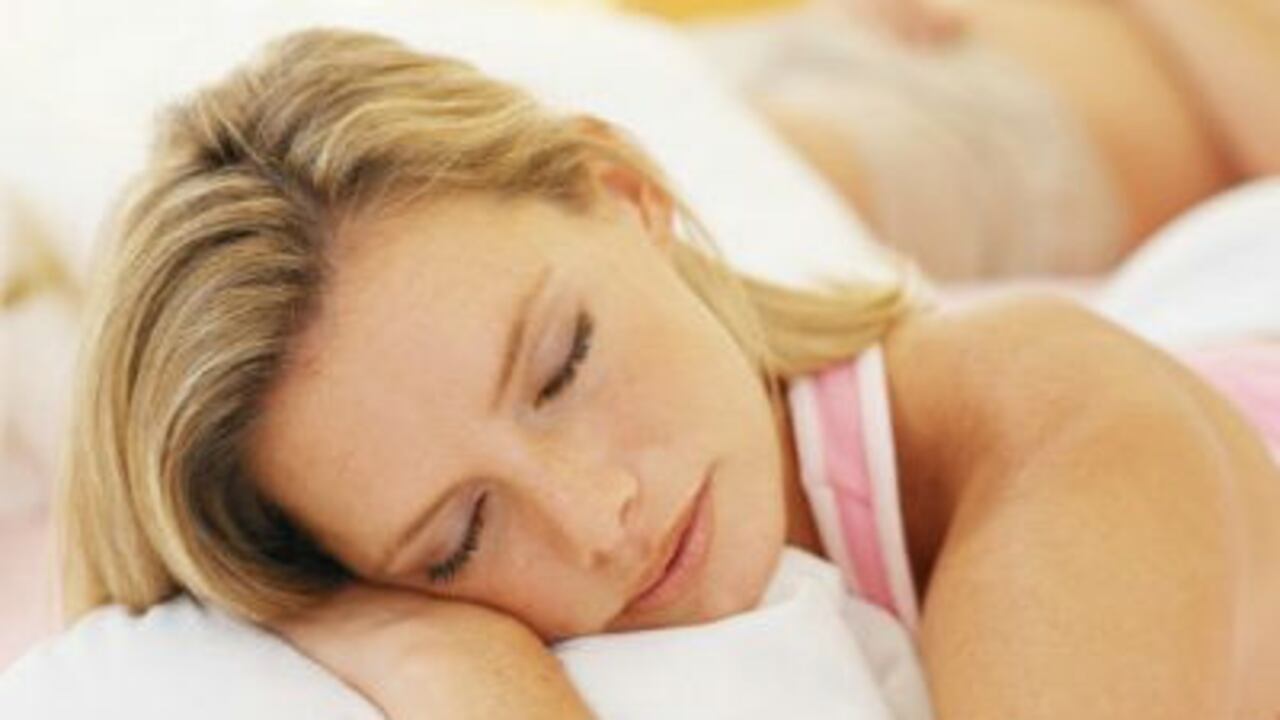 Dormir es indispensable para descansar y es la posibilidad que tiene el ser humano para recuperarse de las actividades diarias.