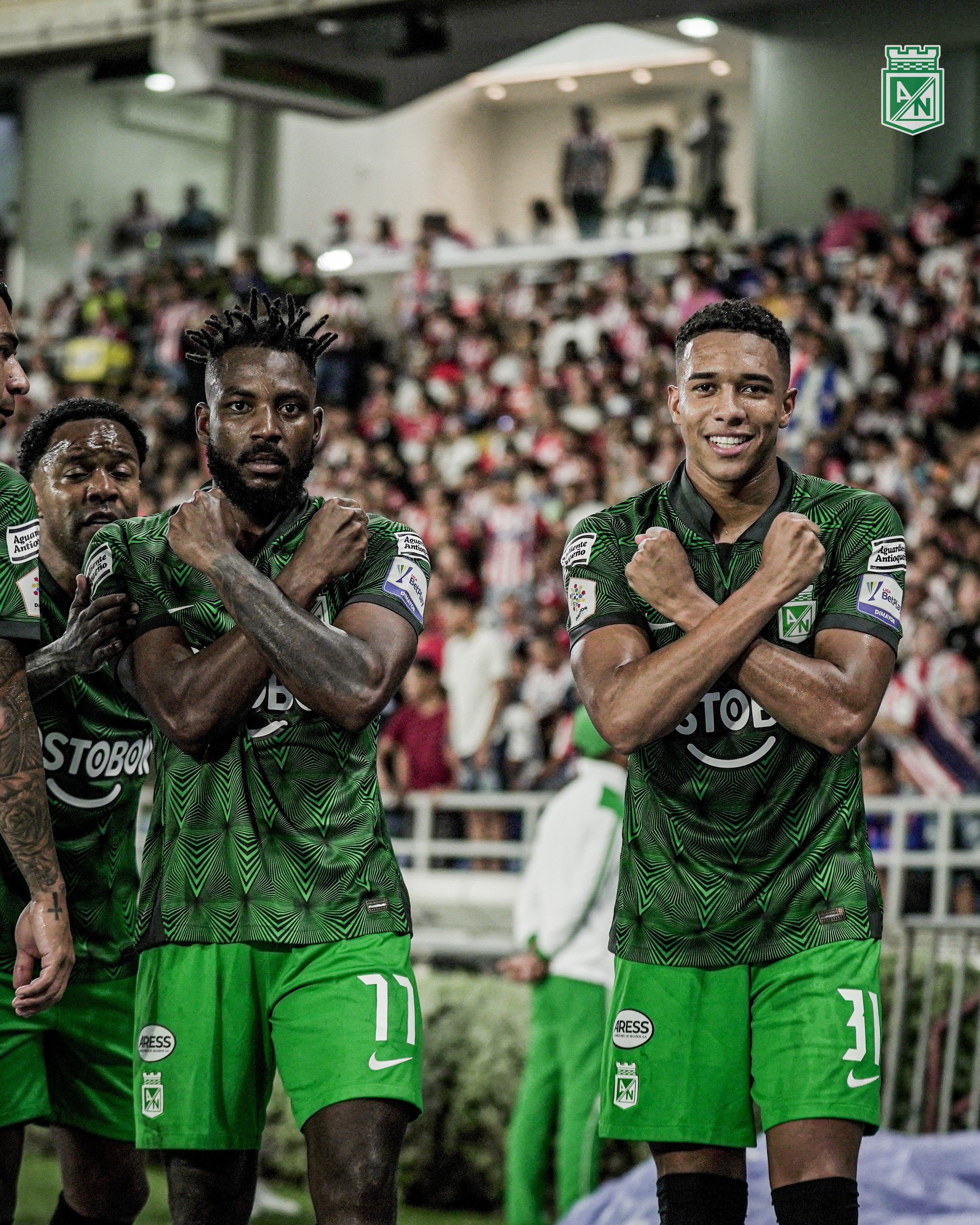 Álvaro Angulo celebrando su gol contra Junior.