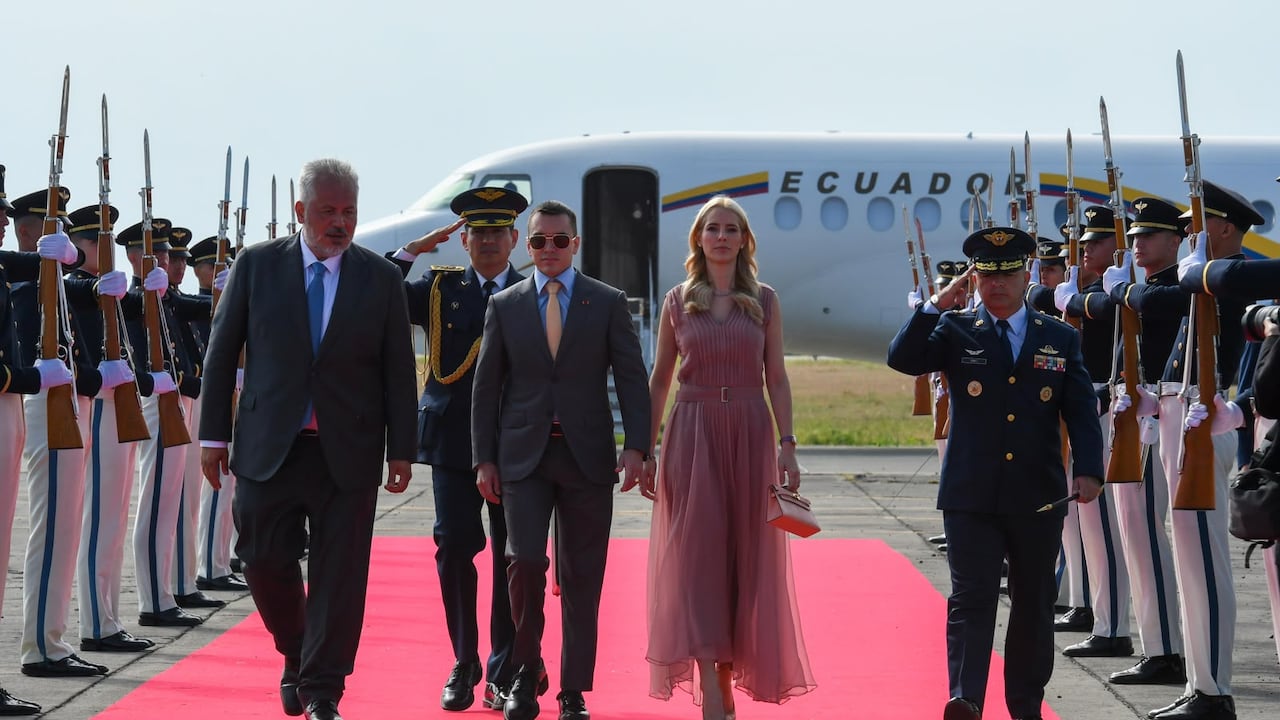 Llegada del presidente del Ecuador, Daniel Noboa y de su esposa Lavinia Valbonesi Acosta.