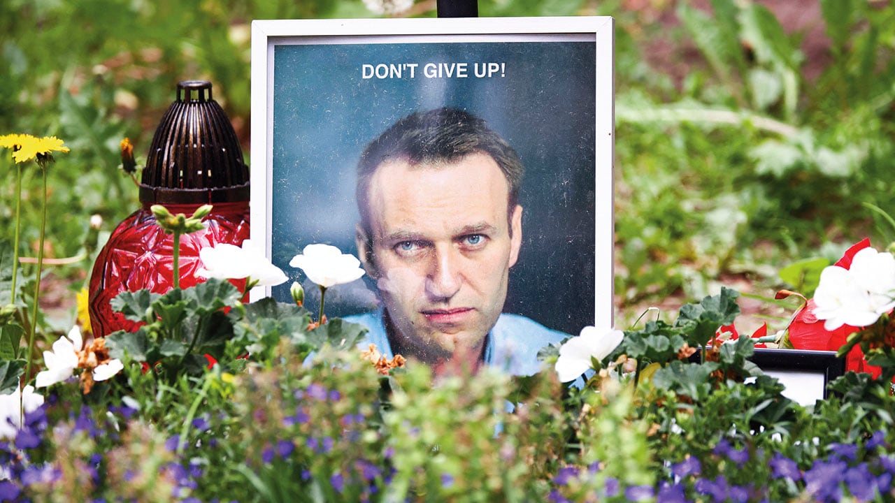 A un mes de las elecciones presidenciales, Alexéi Navalni fue envenenado en la cárcel.