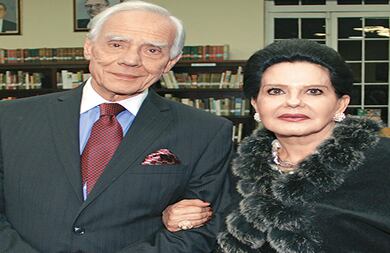 Carlos Gómez y Claudia de Gómez.