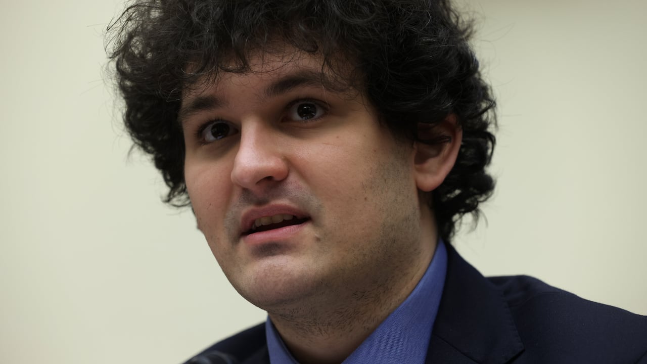 Sam Bankman-Fried fue arrestado este lunes 12 de diciembre en las Bahamas. (Photo by Alex Wong/Getty Images)