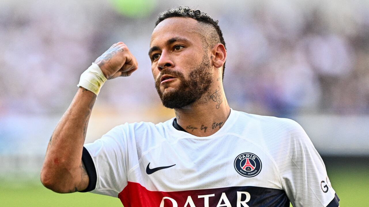 Neymar del Paris Saint-Germain celebra después de anotar un gol contra el Jeonbuk Hyundai Motors durante su partido amistoso de fútbol en el Asiad Main Stadium en Busan el 3 de agosto de 2023. (Foto AFP)