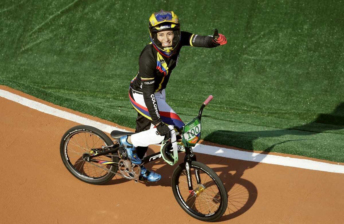 Un saludo de felicidad tras la labor cumplida. AP /Victor R. Caivano