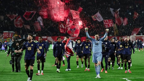 FK Crvena Zvezda v LOSC Lille.