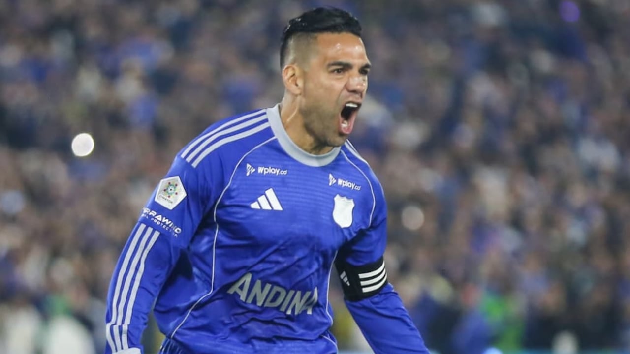 Radamel Falcao García celebrando su gol con Millonarios ante Águilas Doradas.