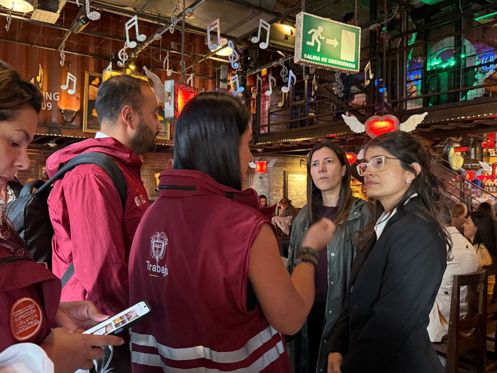 Así se llevó a cabo la inspección en Andrés Carne de Res.