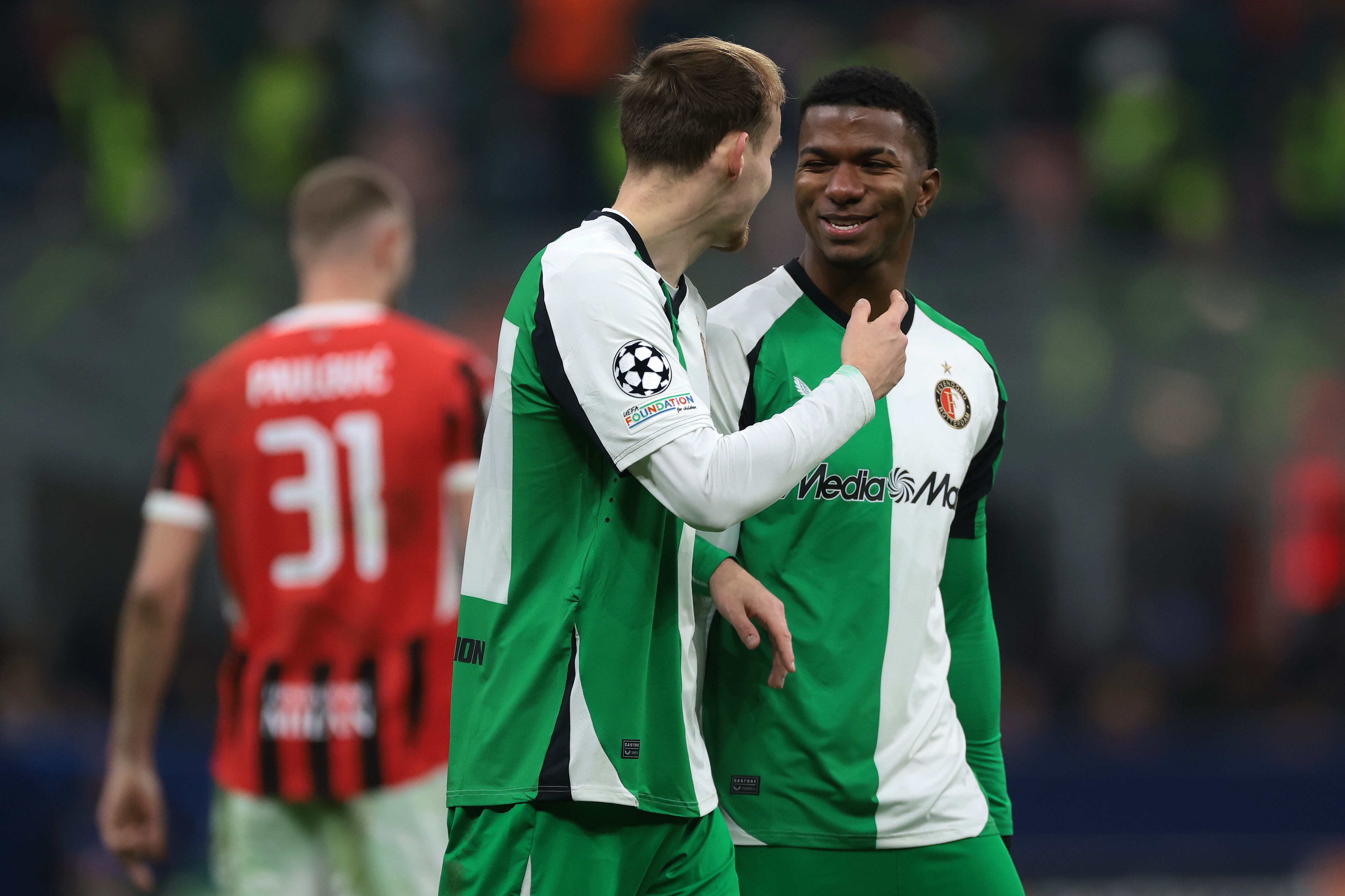 Feyenoord dio el batacazo en su visita al Milan.