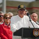 El jefe de estado confirmó que el salario fue del 16% y el subsidio al transporte del 20%
Fotografía: Juan Diego Cano-Presidencia