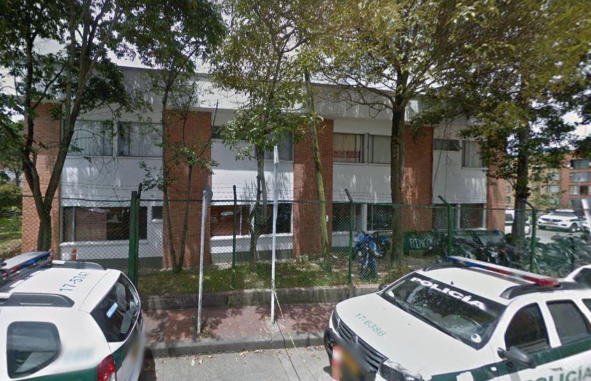 Estación de Policía de Suba. Aquí un joven murió en extrañas circunstancias.