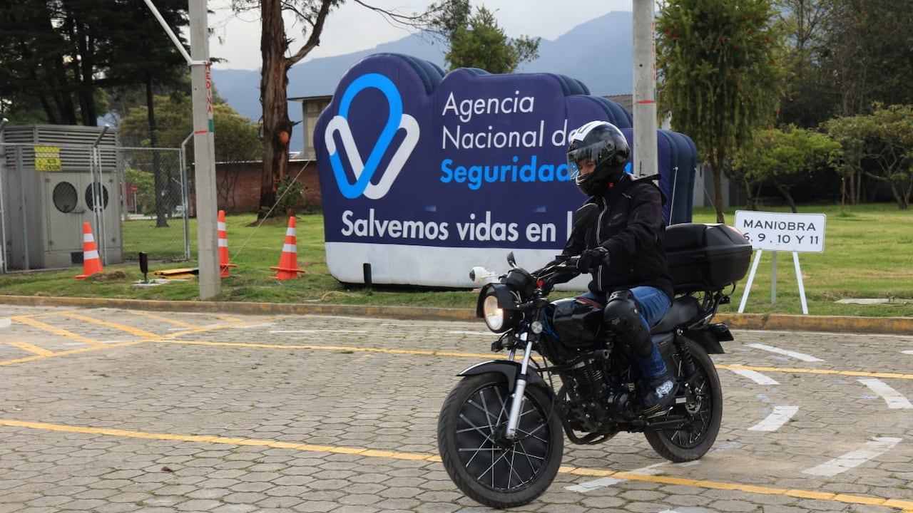 Las pruebas para obtener la licencia de conducción seguirán incluyendo el componente teórico y práctico, este último se dividirá en pista y en calle.
