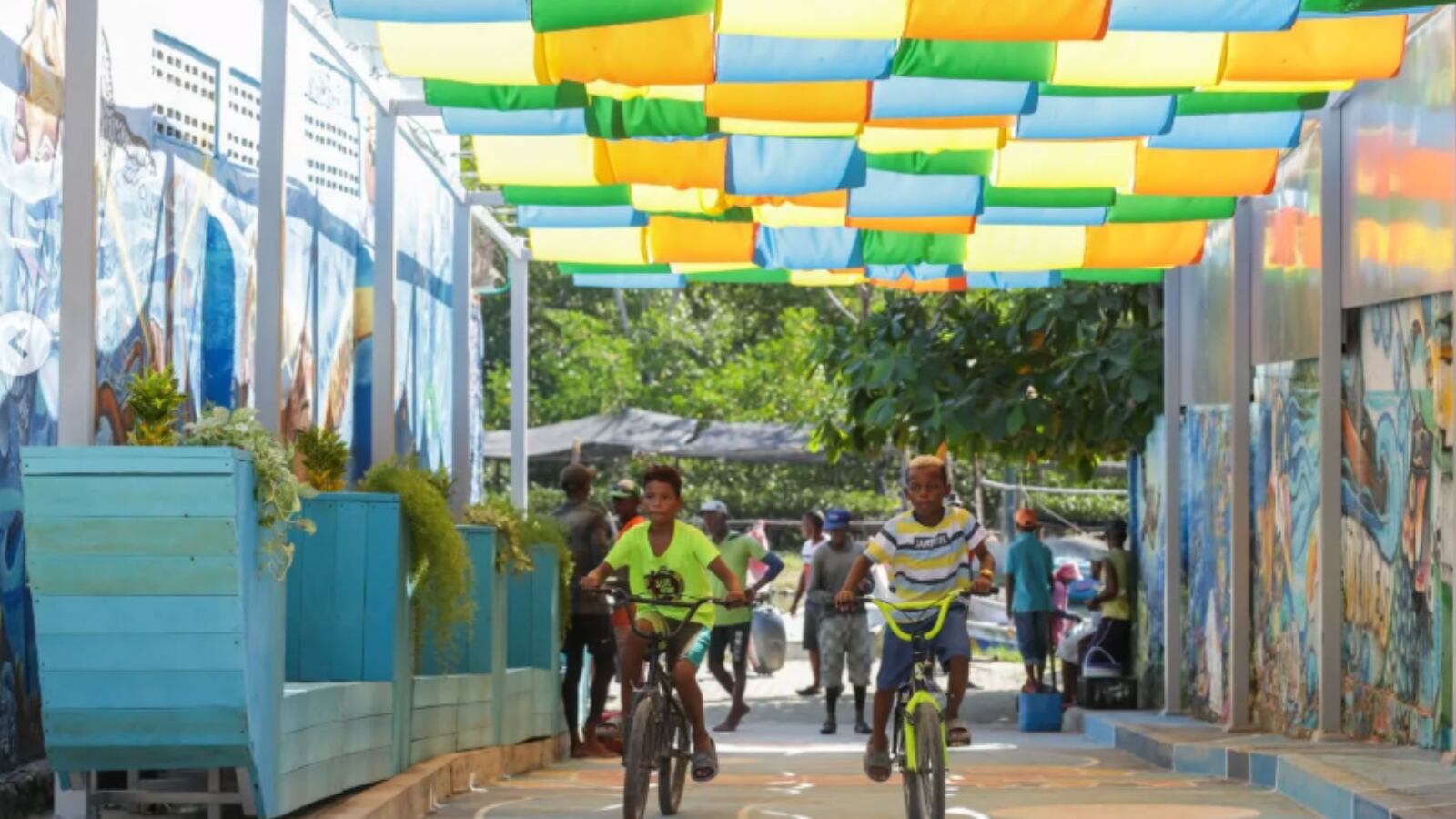 La Calle de los pescadores, un homenaje a la población de  Santa Ana
