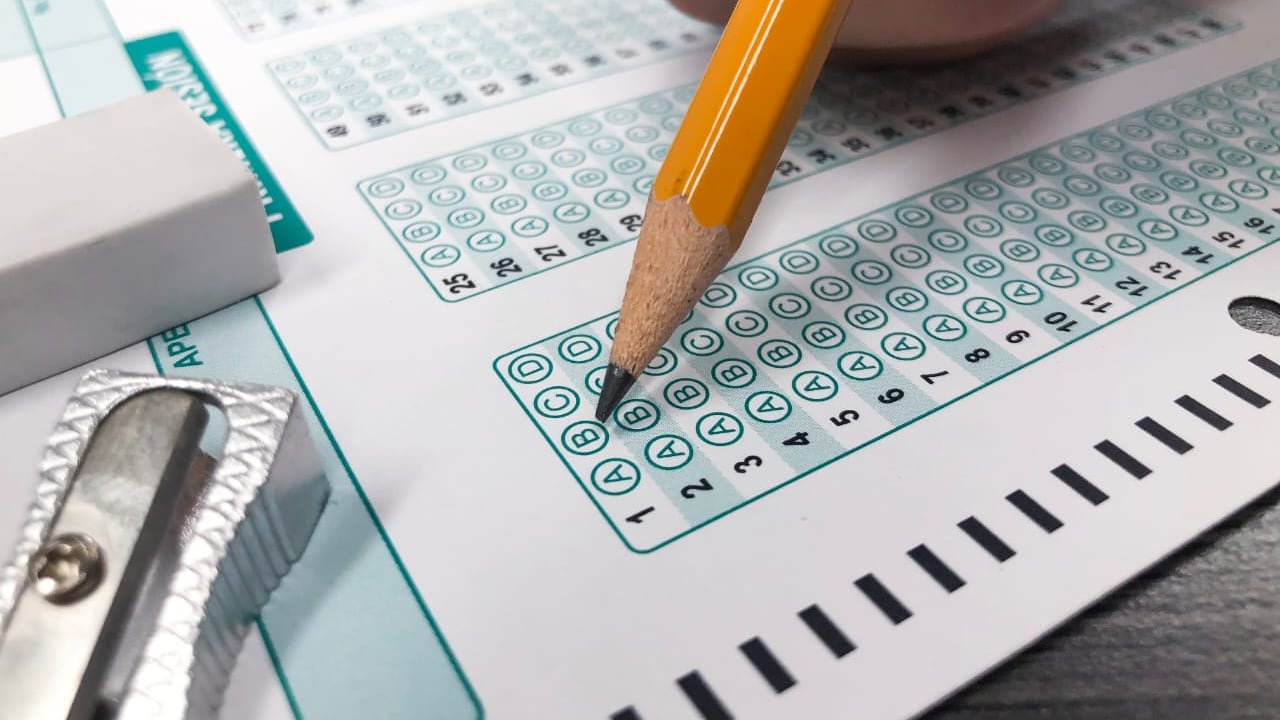 Para las pruebas Saber 11.°, los estudiantes deben llevar únicamente los elementos permitidos para el desarrollo del examen.