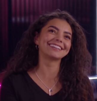 Valentina Taguado se río con un comentario de su compañera Michelle Rouillard.