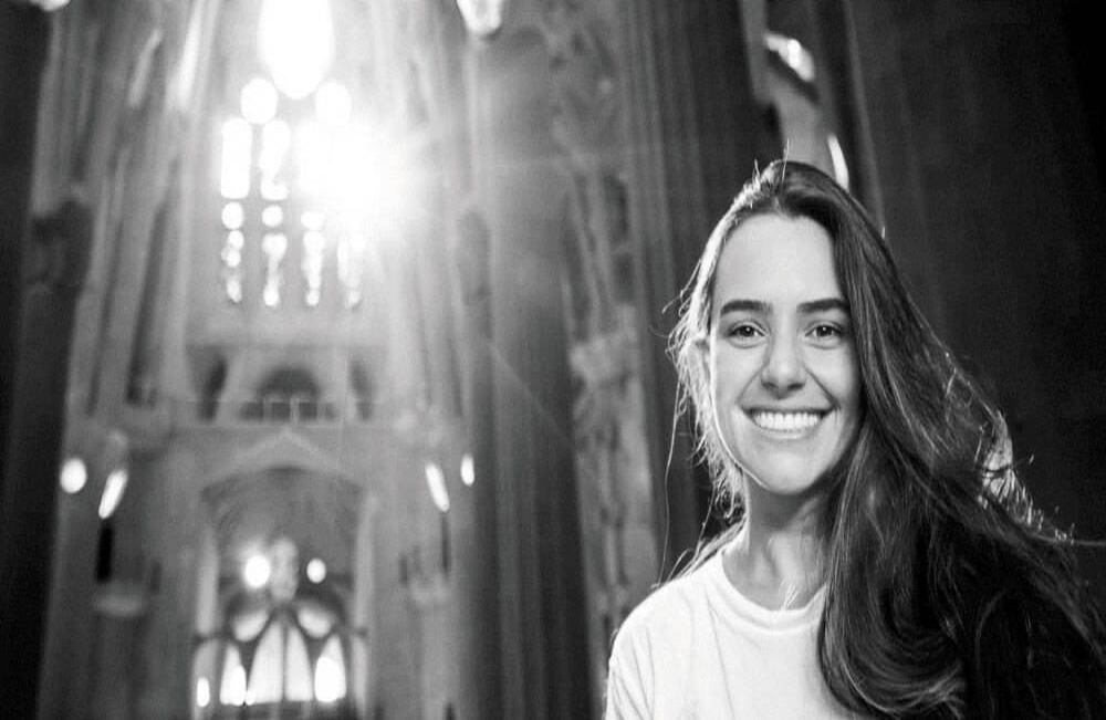 Uno de sus viajes más memorables ha sido a Barcelona. Se sumergió en sus propias profundidades en la Basílica de la Sagrada Familia.