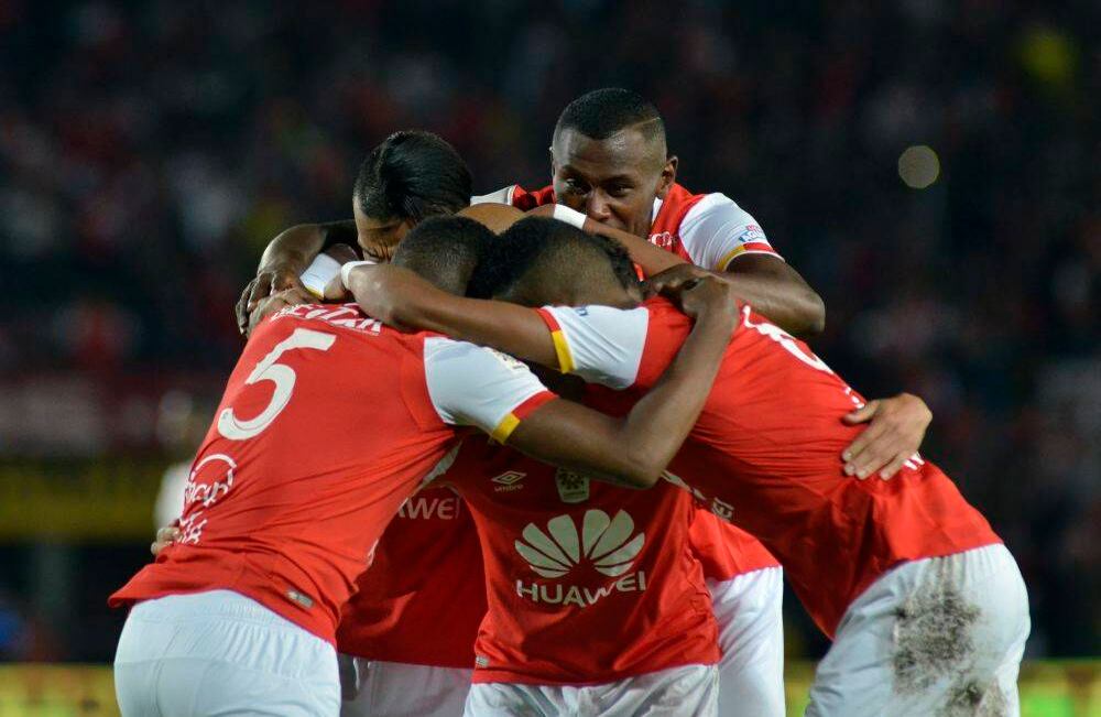 Santa fe celebra el gol hecho por Juan Daniel Roa. Foto: Diana Rey Melo.