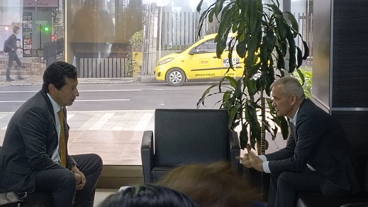 Carlos Ramón González en la Corte.