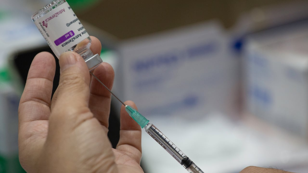 La Secretaría de Salud anunció que no hay vacunas AstraZeneca en Bogotá.