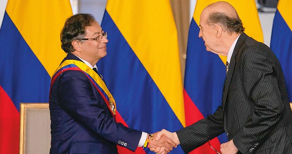 Las cartas están dirigidas al presidente Gustavo Petro y al ministro de Relaciones Exteriores, Álvaro Leyva, a quien le proponen avanzar en gestiones para repatriar detenidos.