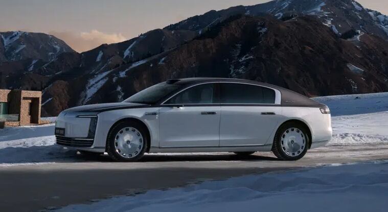 Maextro S800, producido por Huaewi y JAC