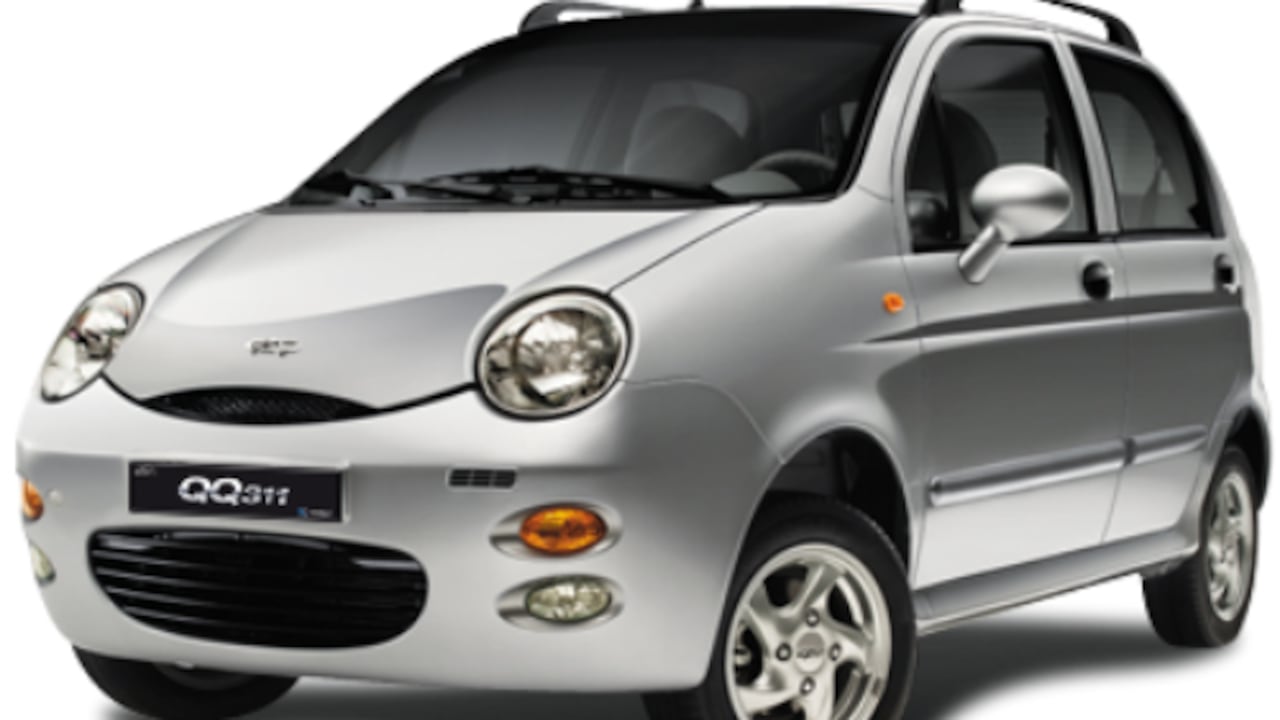 CHERY QQ311 Cuenta con un motor de 1.100 centímetros cúbicos, 67 caballos de fuerza, 5 velocidades y dirección hidráulica. PRECIO: $18’490.000.