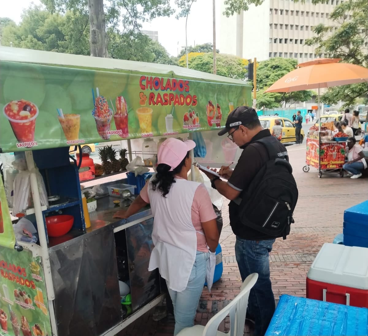 Se prohibió la instalación de nuevos puntos de ventas informales en el espacio público de Cali.