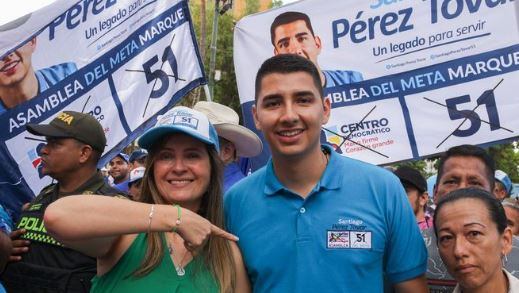 La senadora Paloma Valencia, y el diputado electo, Santiago Pérez.