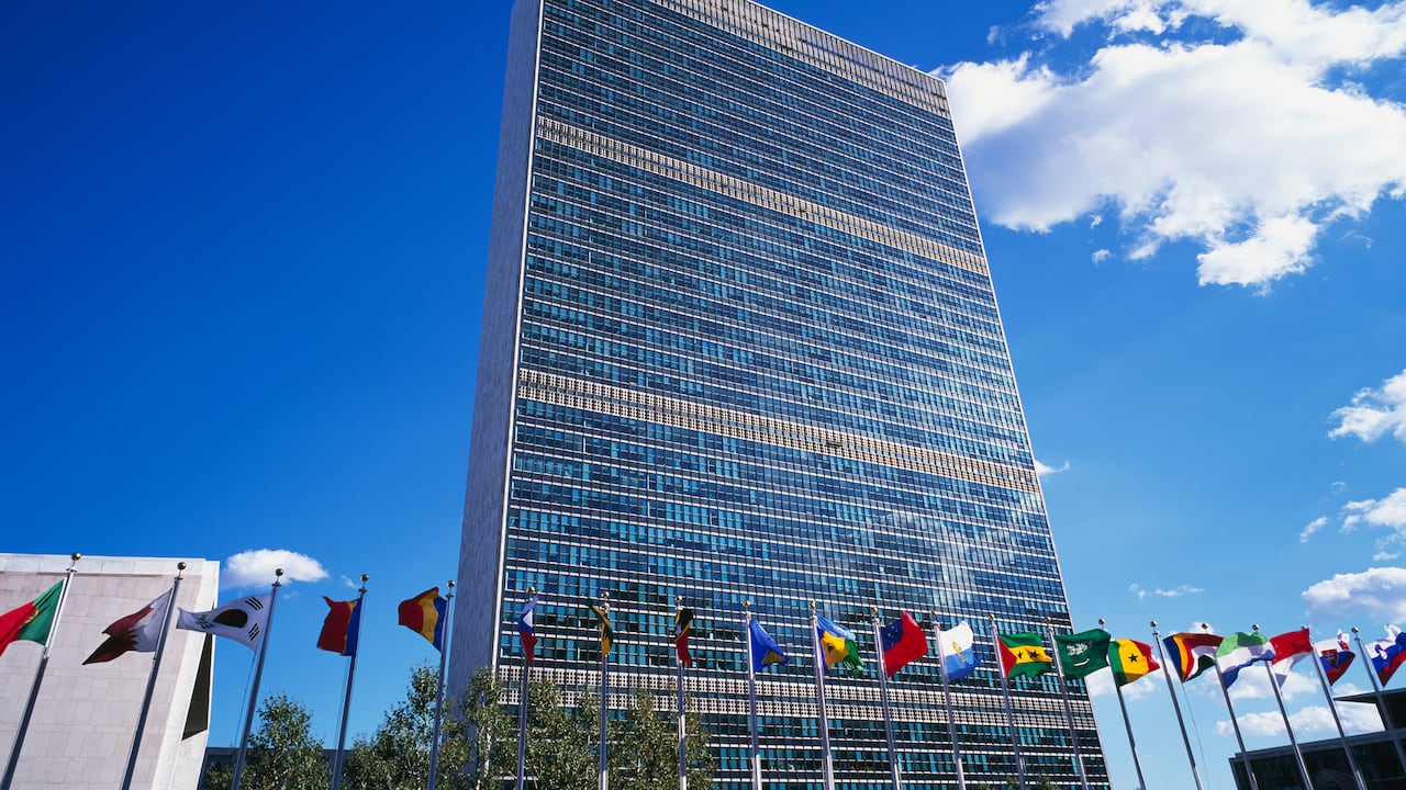 La autoinmolación ocurrió frente a la sede de Naciones Unidas, en Nueva York, donde las autoridades mantienen abierta la investigación.