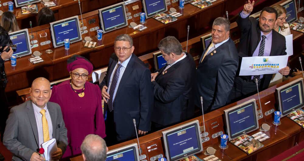 La presencia de la Farc en el Congreso corresponde al cumplimiento de los acuerdos de paz, que le dieron 10 curules.