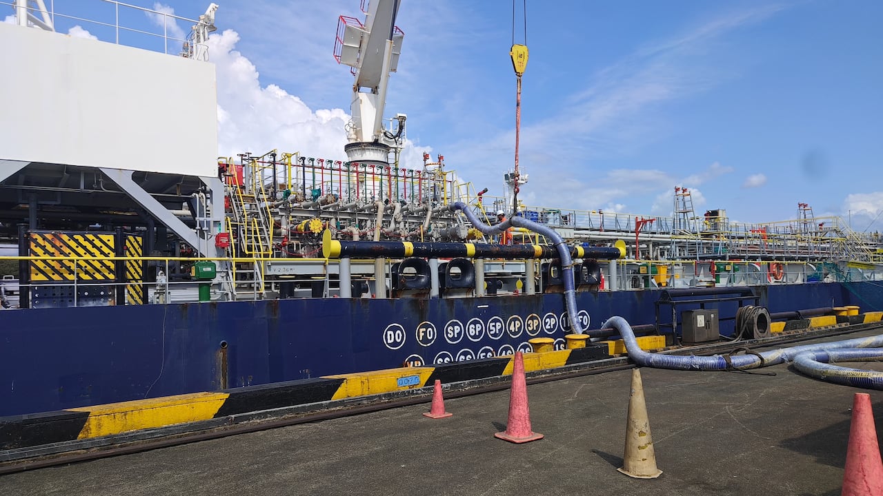 El Puerto de Tumaco recibirá 80.000 galones de gasolina gracias al Plan de Abastecimiento de Combustibles