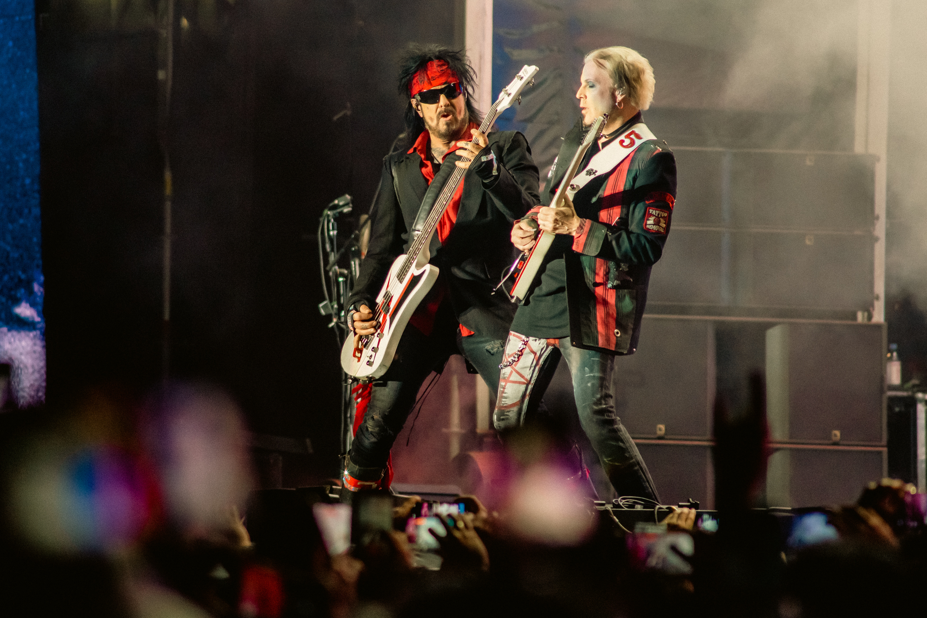 Montley Crue y Def Leppard ya están en Colombia para su show