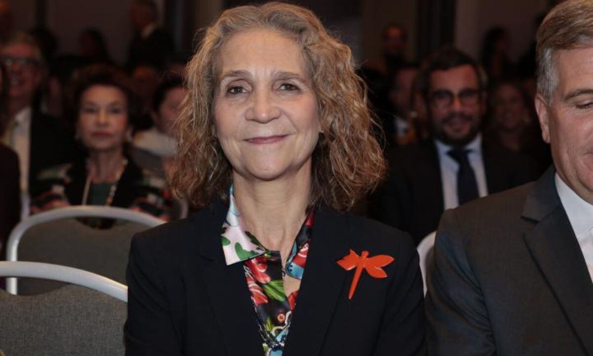 Infanta Elena guarda silencio tras escándalo de Froilán