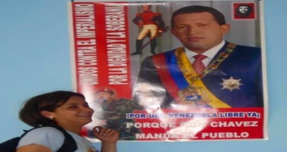 La simpatía de Jhenifer Mojica, la nueva ministra de Agricultura, con Hugo Chávez