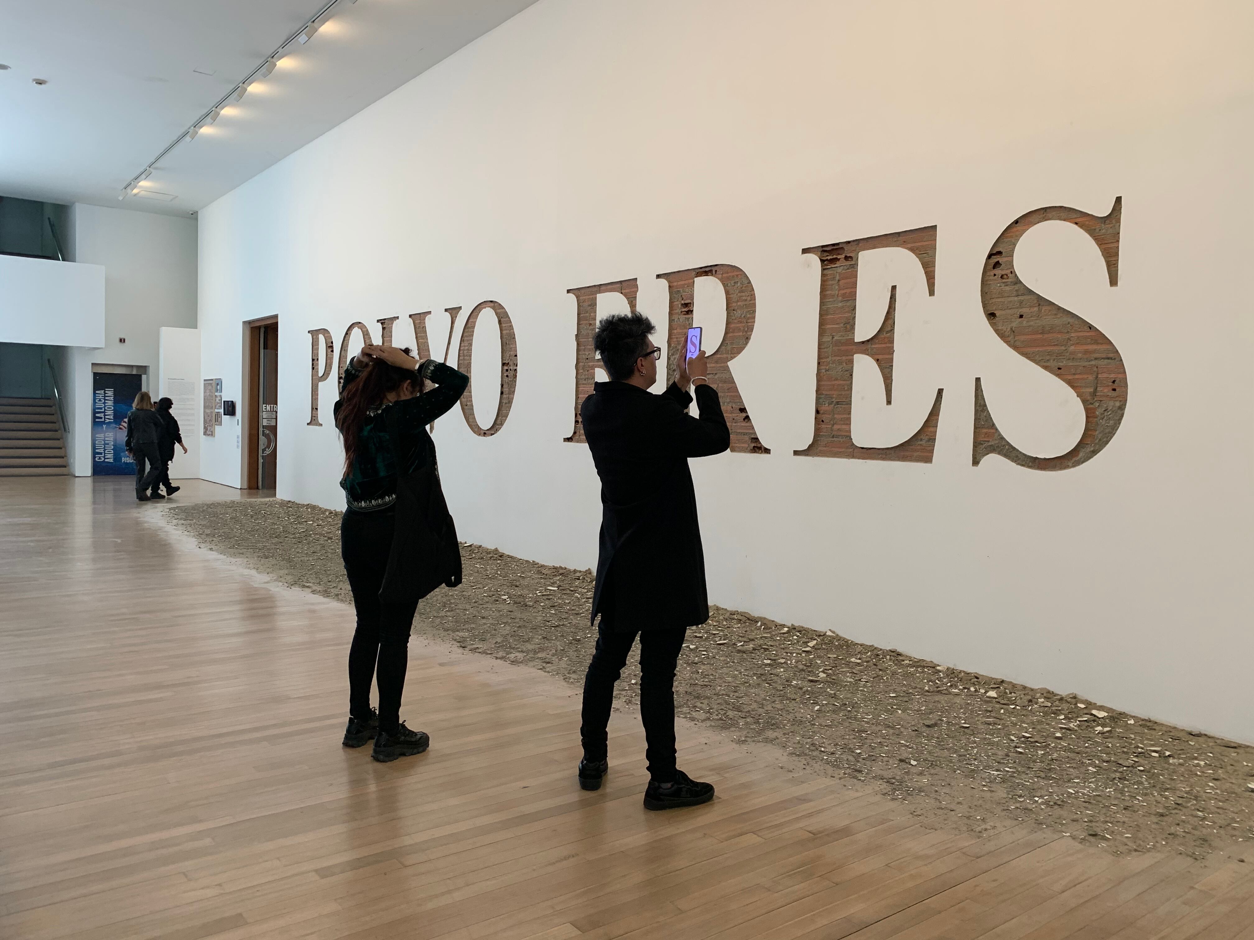 La muestra se inaugurará este 21 de septiembre en El Parqueadero, la sala experimental del museo, y será el eje final de “Encuentros en la fábrica de polvo”.