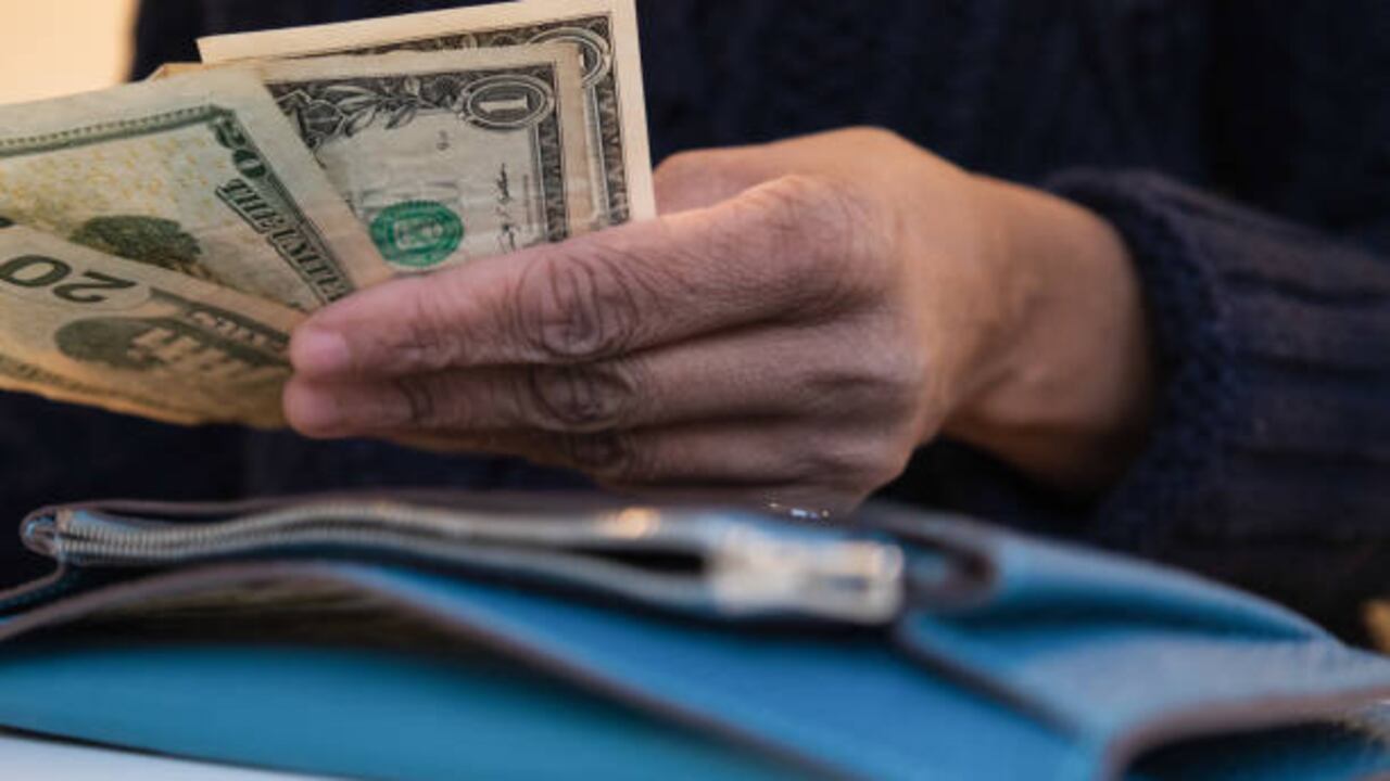 La mujer intentó robar una entidad financiera. (Imagen de referencia).