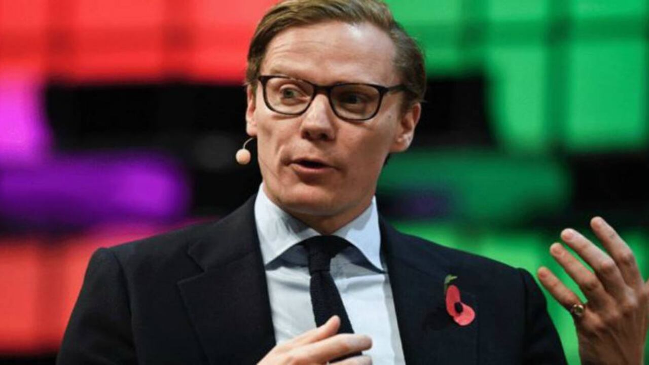 Alexander Nix, CEO de Cambridge Analytica, niega haber usado datos recolectados en Facebook en los servicios que prestó a la campaña de Trump.