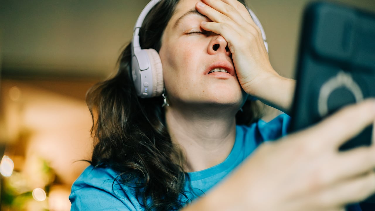Una práctica heredada de los celulares viejos podría reducir la vida útil de la batería.