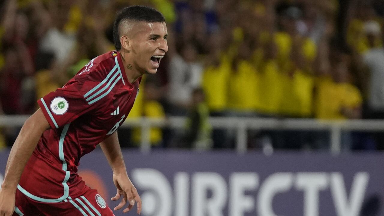 Puerta marcó un golazo ante Brasil durante la fase de grupos del Sudamericano Sub-20