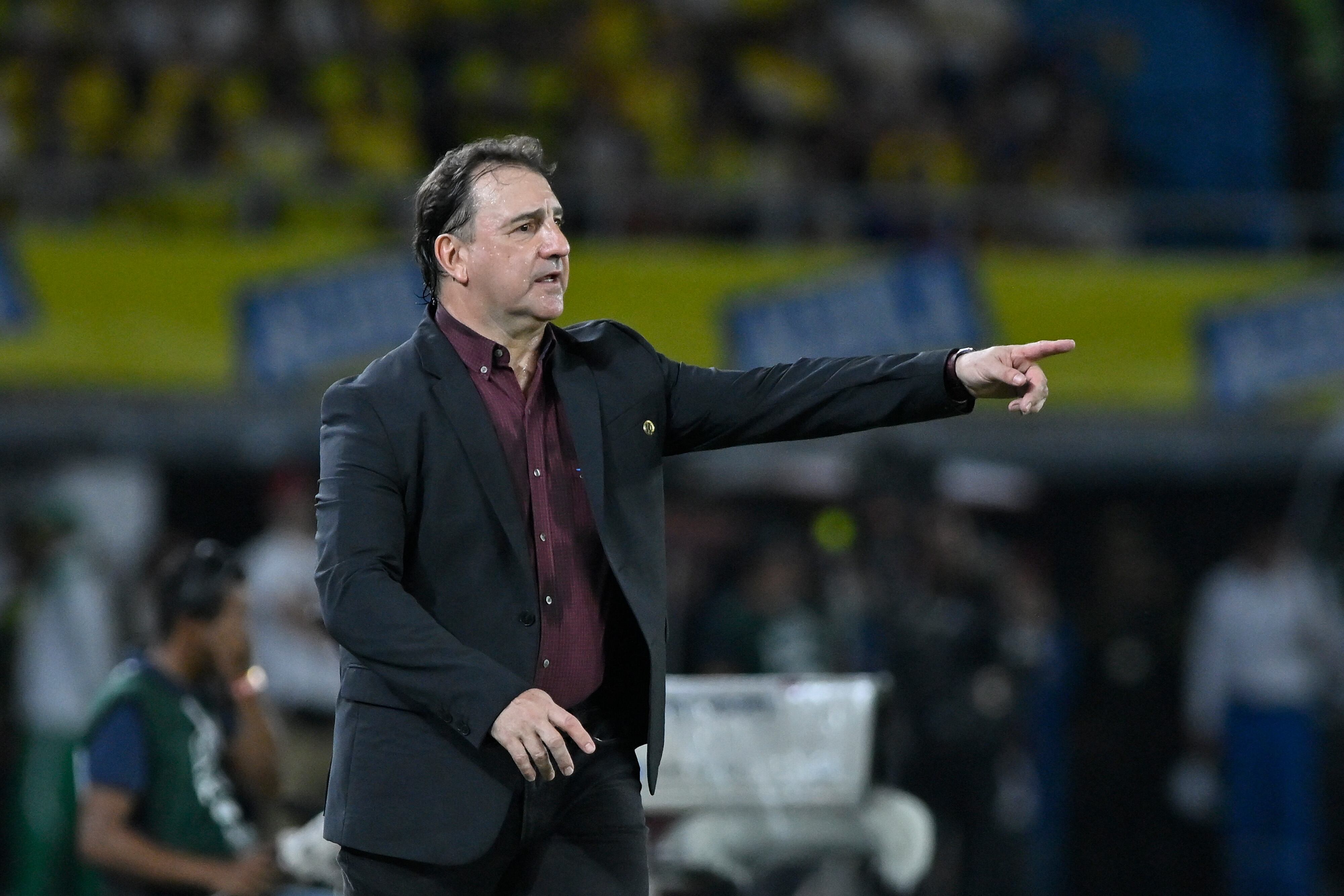 BARRANQUILLA, COLOMBIA - SEPTEMBER 04: Nestor Lorenzo, Head Coach of Colombia gives the team instructions during the South American FIFA World Cup 2026 Qualifier match between Colombia and Bolivia at Roberto Melendez Metropolitan Stadium on September 04, 2025 in Barranquilla, Colombia. (Photo by Gabriel Aponte/Getty Images) (Photo by Gabriel Aponte / Getty Images South America / Getty Images via AFP)