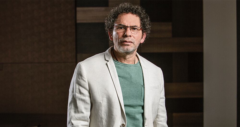 pastor alape Excomandante de las Farc 