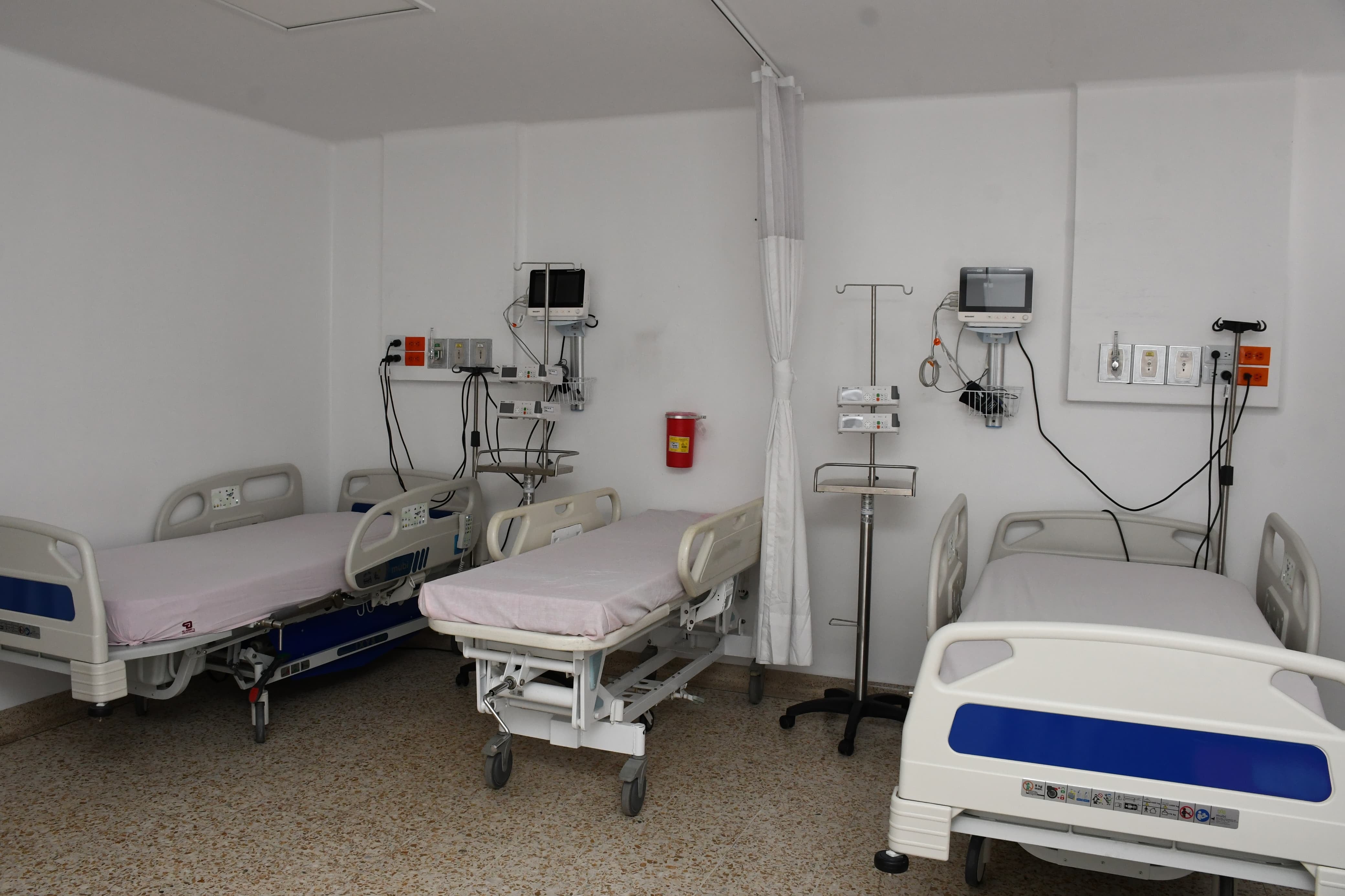 También se aumentó el número de camas UCI.