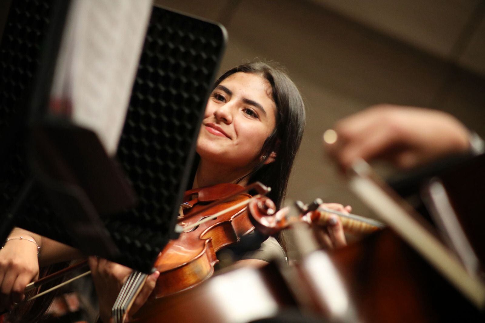 La Orquesta Filarmónica de Bogotá desarrolla procesos educativos con instituciones públicas.