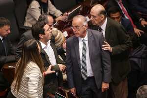 BOGOTÁ, 26 de abril de 2023. Se lleva a cabo en el congreso la moción de censura del ministro de defensa Ivan Velásquez.