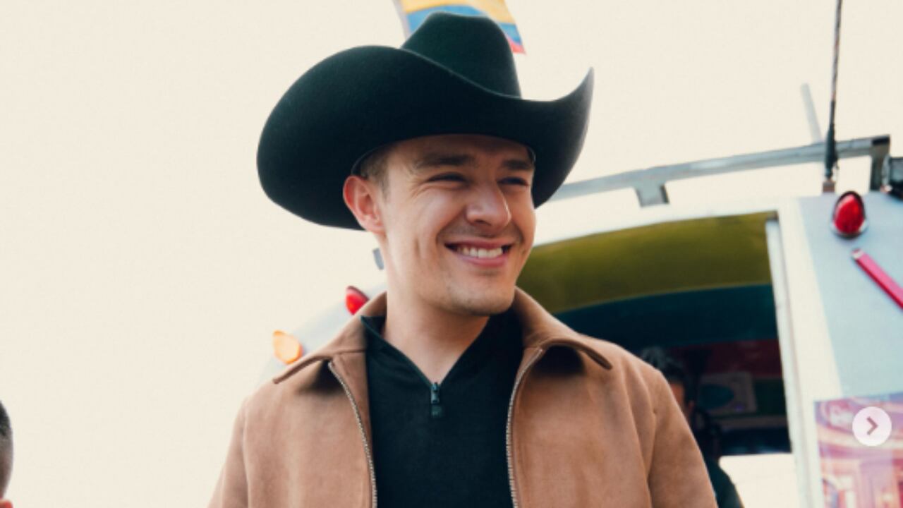 Luis Alfonso en un cantante de música popular colombiano.