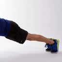 La plancha es un ejercicio isométrico y ayuda varios músculos del cuerpo debido a la tensión que se genera al realizarlo.