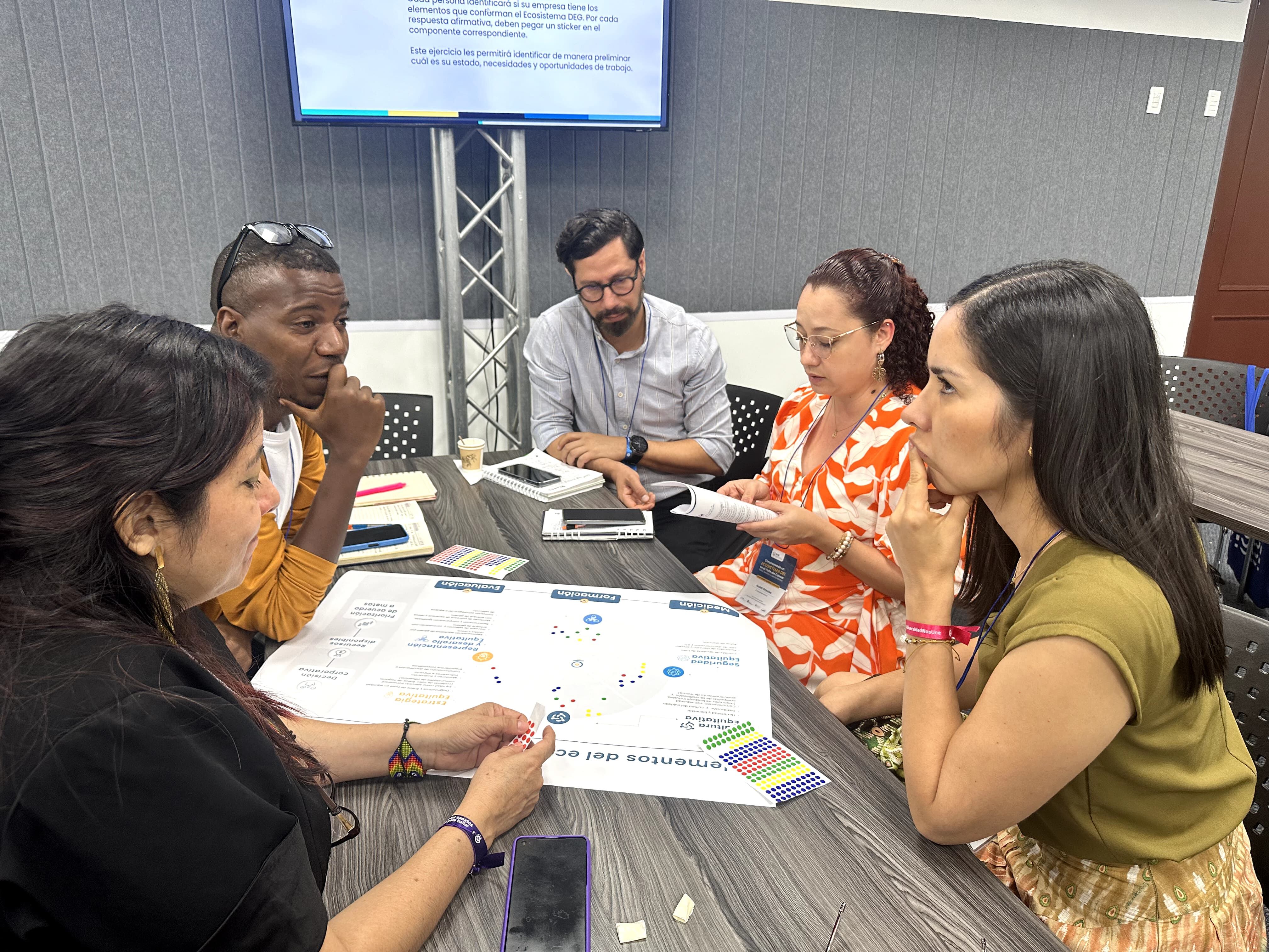 Foro Construyendo un ecosistema DEI en el Valle del Cauca