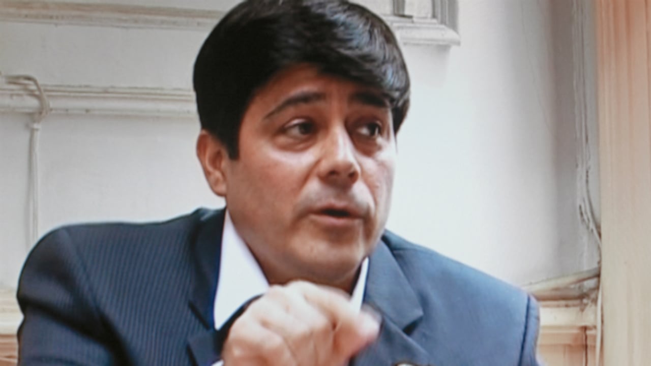 El mayor (r) Juan Carlos Meneses denunció a Santiago Uribe y ahora está siendo investigado por el asesinato de campesinos en Yarumal, Antioquia.