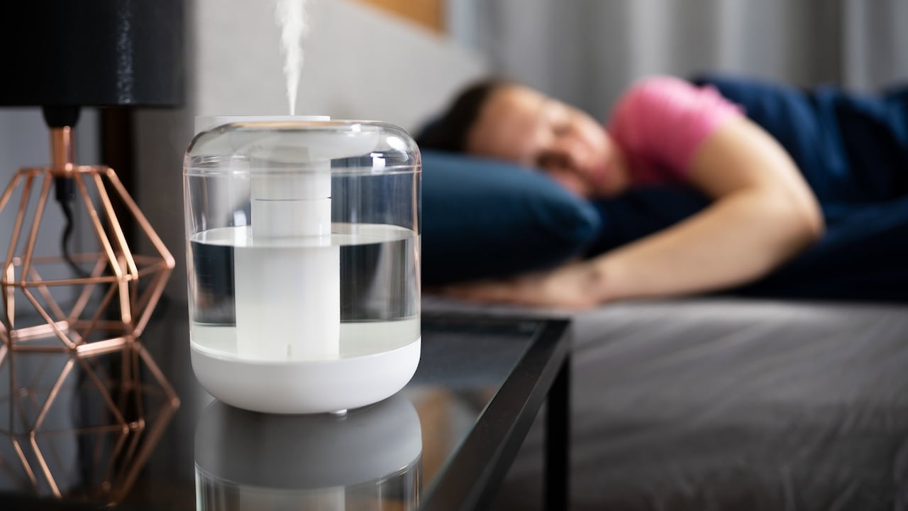 Los humidificadores pueden ayudar a descongestionar las vías nasales.