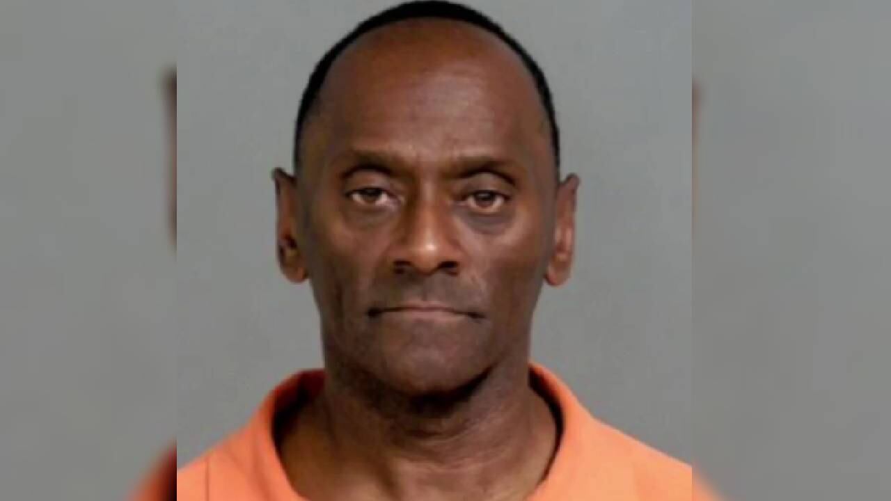 El sujeto enfrenta 12 cargos relacionados con abuso sexual.