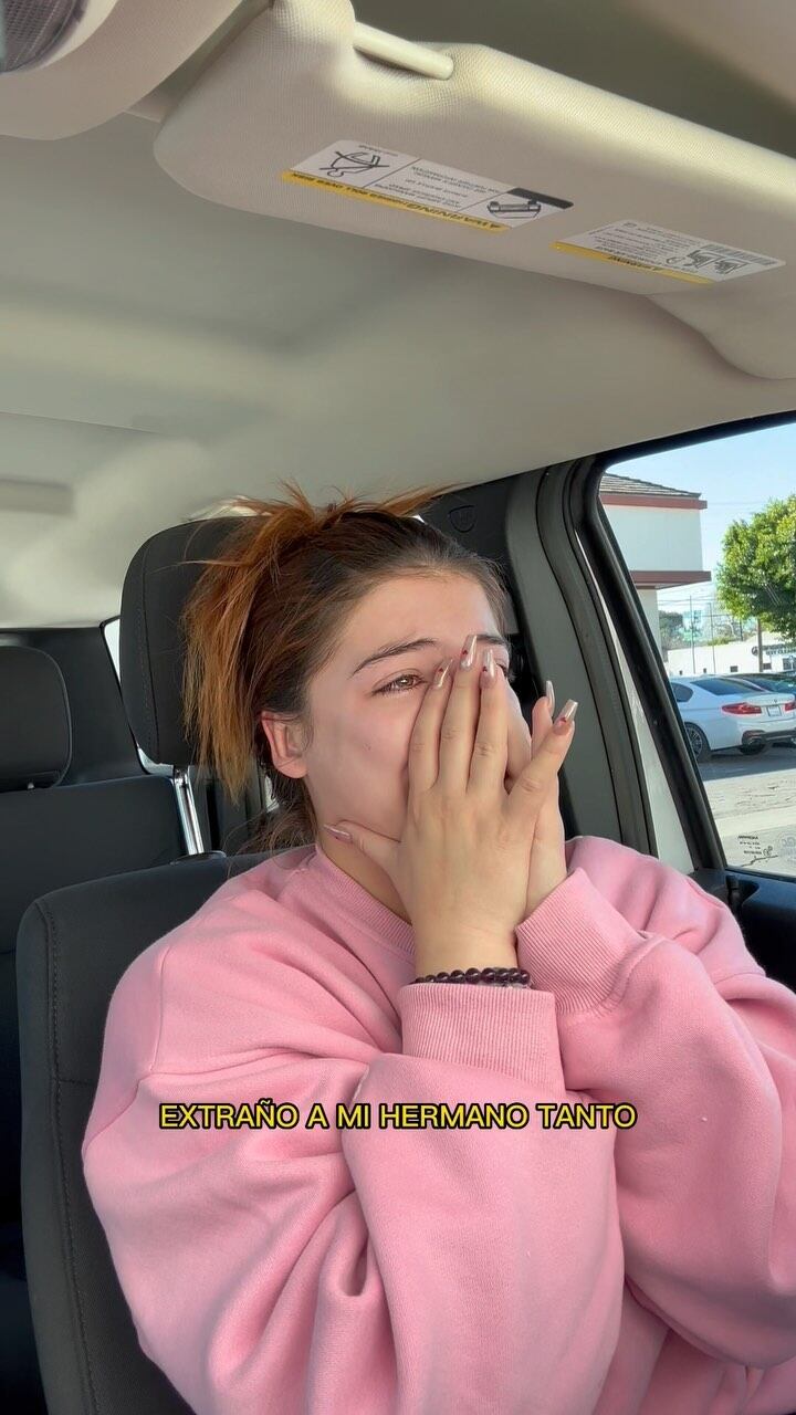 Daniela no aguanta las lágrimas hablando sobre su hermano. Foto: Instagram @danielalegarda.